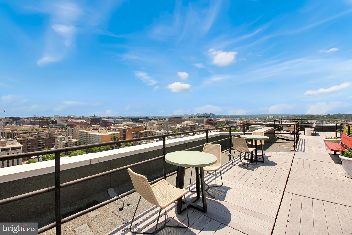 1615 Q ST NW #808, WASHINGTON, District Of Columbia 20009, 2 Bedrooms Bedrooms, ,1 BathroomBathrooms,Residential,For sale,1615 Q ST NW #808,DCDC2203726 MLS # DCDC2203726