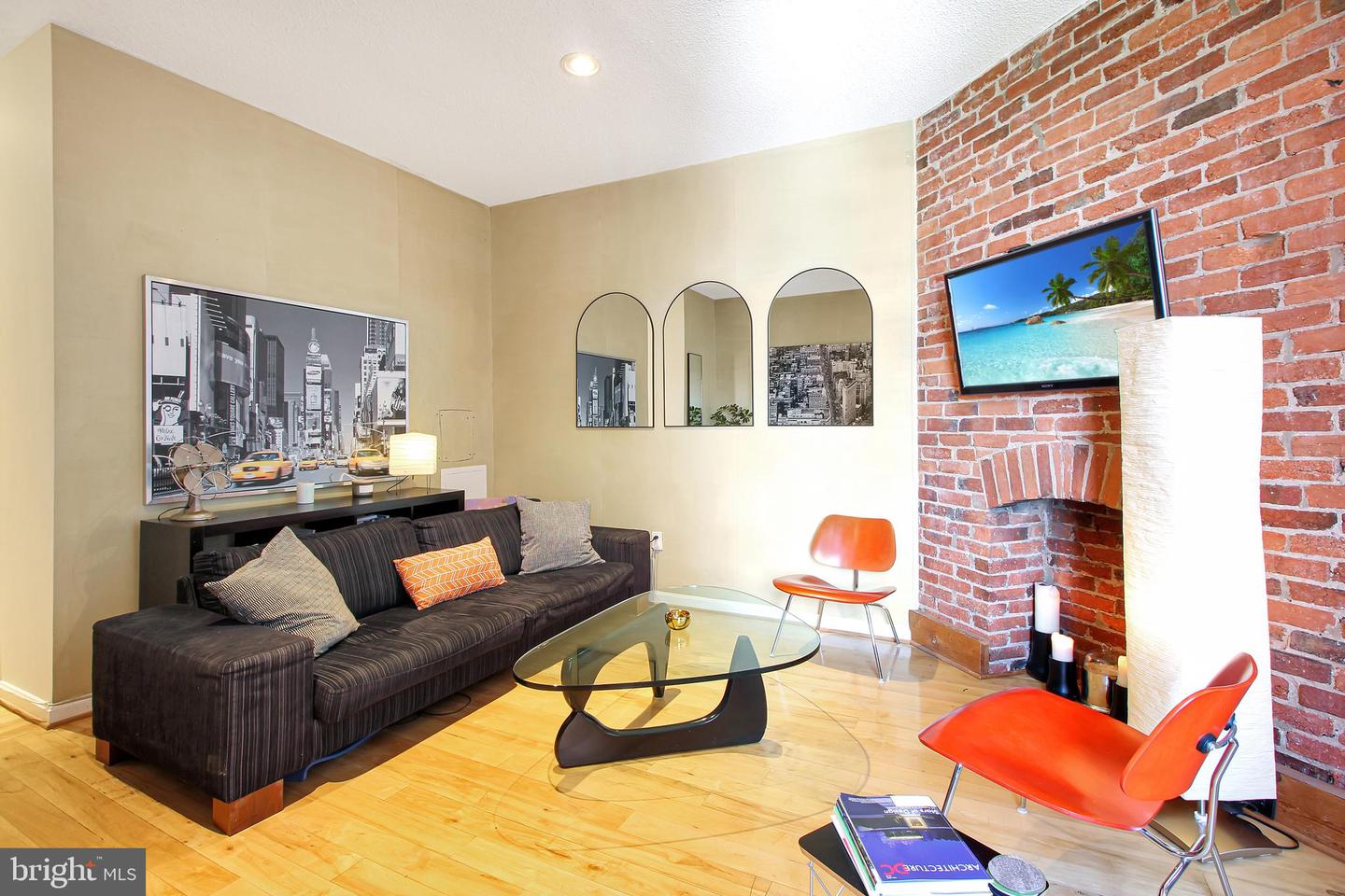1615 Q ST NW #808, WASHINGTON, District Of Columbia 20009, 2 Bedrooms Bedrooms, ,1 BathroomBathrooms,Residential,For sale,1615 Q ST NW #808,DCDC2203726 MLS # DCDC2203726
