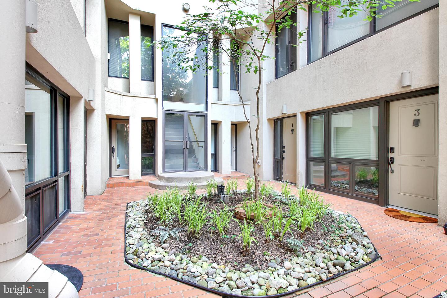 1615 Q ST NW #808, WASHINGTON, District Of Columbia 20009, 2 Bedrooms Bedrooms, ,1 BathroomBathrooms,Residential,For sale,1615 Q ST NW #808,DCDC2203726 MLS # DCDC2203726
