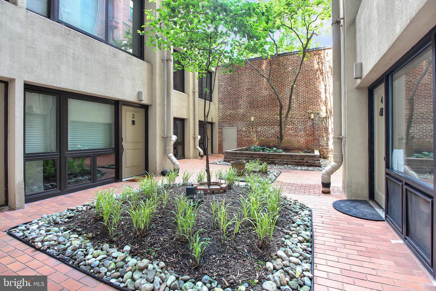 1615 Q ST NW #808, WASHINGTON, District Of Columbia 20009, 2 Bedrooms Bedrooms, ,1 BathroomBathrooms,Residential,For sale,1615 Q ST NW #808,DCDC2203726 MLS # DCDC2203726