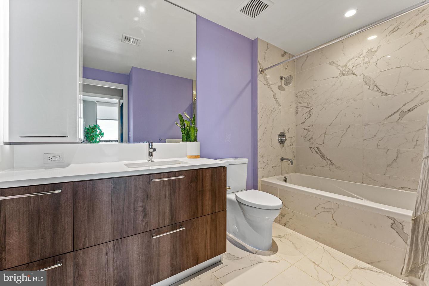 1650 SILVER HILL DR #1709, MCLEAN, Virginia 22102, 1 Bedroom Bedrooms, ,1 BathroomBathrooms,Residential,For sale,1650 SILVER HILL DR #1709,VAFX2230944 MLS # VAFX2230944