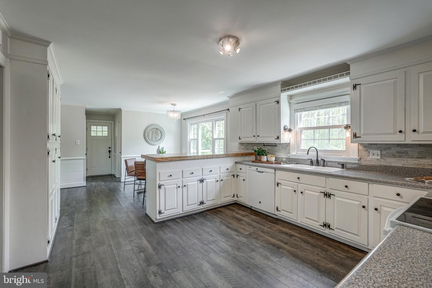 12665 PETERSBURG ST, CHESTER, Virginia 23831, 5 Bedrooms Bedrooms, 12 Rooms Rooms,3 BathroomsBathrooms,Residential,For sale,12665 PETERSBURG ST,VACF2001094 MLS # VACF2001094