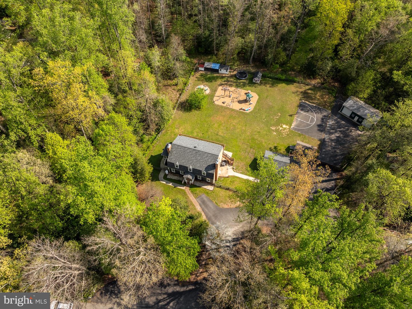 12665 PETERSBURG ST, CHESTER, Virginia 23831, 5 Bedrooms Bedrooms, 12 Rooms Rooms,3 BathroomsBathrooms,Residential,For sale,12665 PETERSBURG ST,VACF2001094 MLS # VACF2001094
