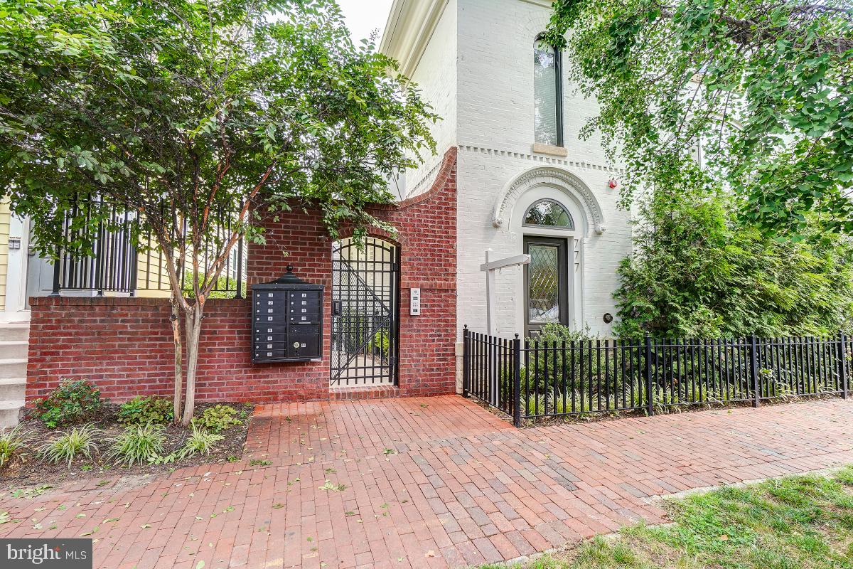 777 MORTON ST NW #A, WASHINGTON, District Of Columbia 20010, 2 Bedrooms Bedrooms, ,2 BathroomsBathrooms,Residential,For sale,777 MORTON ST NW #A,DCDC2197380 MLS # DCDC2197380
