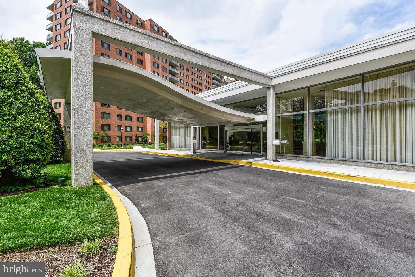 4201 CATHEDRAL AVE NW #1411E, WASHINGTON, District Of Columbia 20016, ,1 BathroomBathrooms,Residential,For sale,4201 CATHEDRAL AVE NW #1411E,DCDC2198620 MLS # DCDC2198620