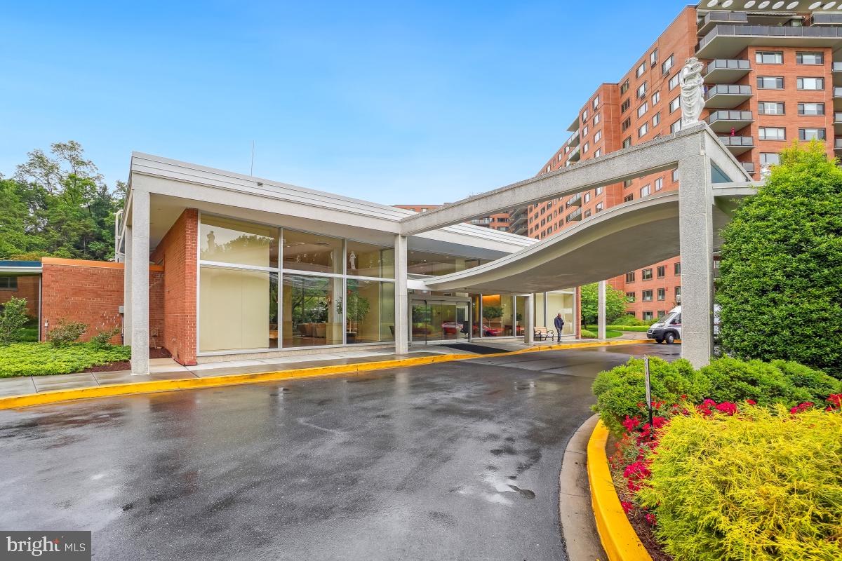 4201 CATHEDRAL AVE NW #1411E, WASHINGTON, District Of Columbia 20016, ,1 BathroomBathrooms,Residential,For sale,4201 CATHEDRAL AVE NW #1411E,DCDC2198620 MLS # DCDC2198620