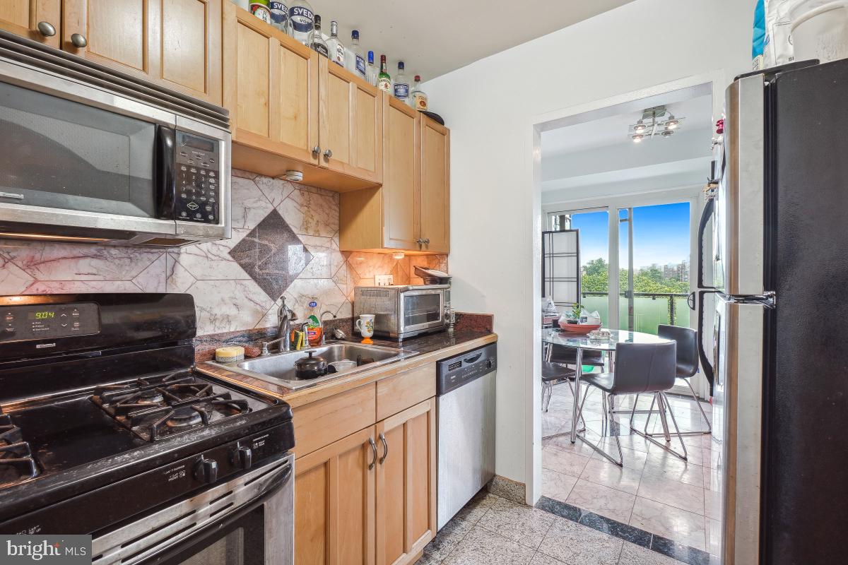 4201 CATHEDRAL AVE NW #1411E, WASHINGTON, District Of Columbia 20016, ,1 BathroomBathrooms,Residential,For sale,4201 CATHEDRAL AVE NW #1411E,DCDC2198620 MLS # DCDC2198620