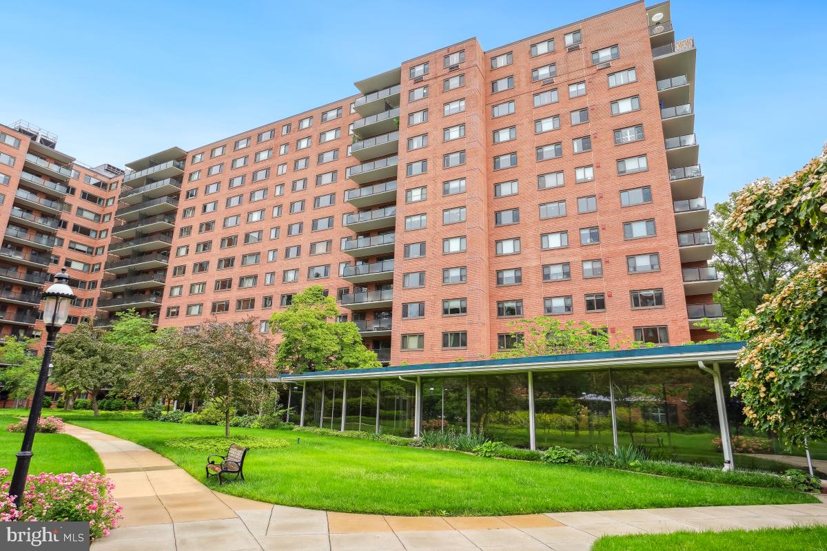 4201 CATHEDRAL AVE NW #1411E, WASHINGTON, District Of Columbia 20016, ,1 BathroomBathrooms,Residential,For sale,4201 CATHEDRAL AVE NW #1411E,DCDC2198620 MLS # DCDC2198620