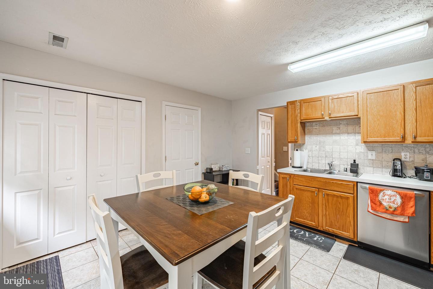 9910 WARWICK PL, FREDERICKSBURG, Virginia 22408, 3 Bedrooms Bedrooms, ,2 BathroomsBathrooms,Residential,For sale,9910 WARWICK PL,VASP2033108 MLS # VASP2033108