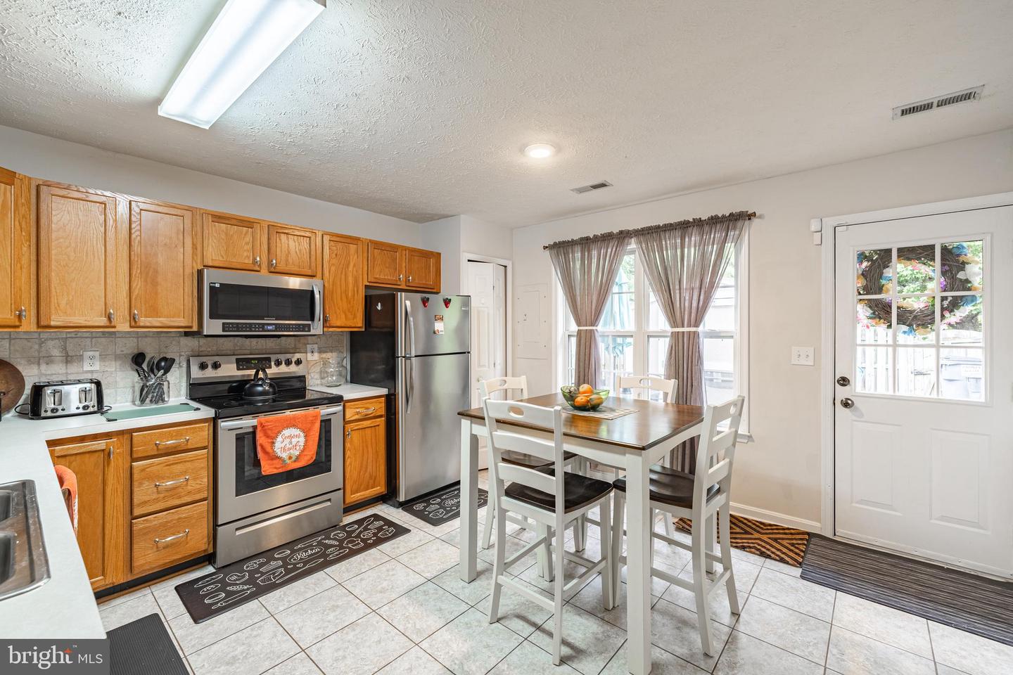 9910 WARWICK PL, FREDERICKSBURG, Virginia 22408, 3 Bedrooms Bedrooms, ,2 BathroomsBathrooms,Residential,For sale,9910 WARWICK PL,VASP2033108 MLS # VASP2033108