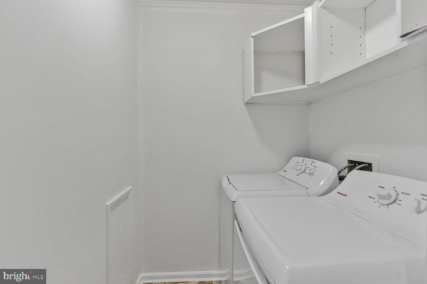 243 LOUDOUN ST SW #F, LEESBURG, Virginia 20175, 2 Bedrooms Bedrooms, ,1 BathroomBathrooms,Residential,For sale,243 LOUDOUN ST SW #F,VALO2096578 MLS # VALO2096578