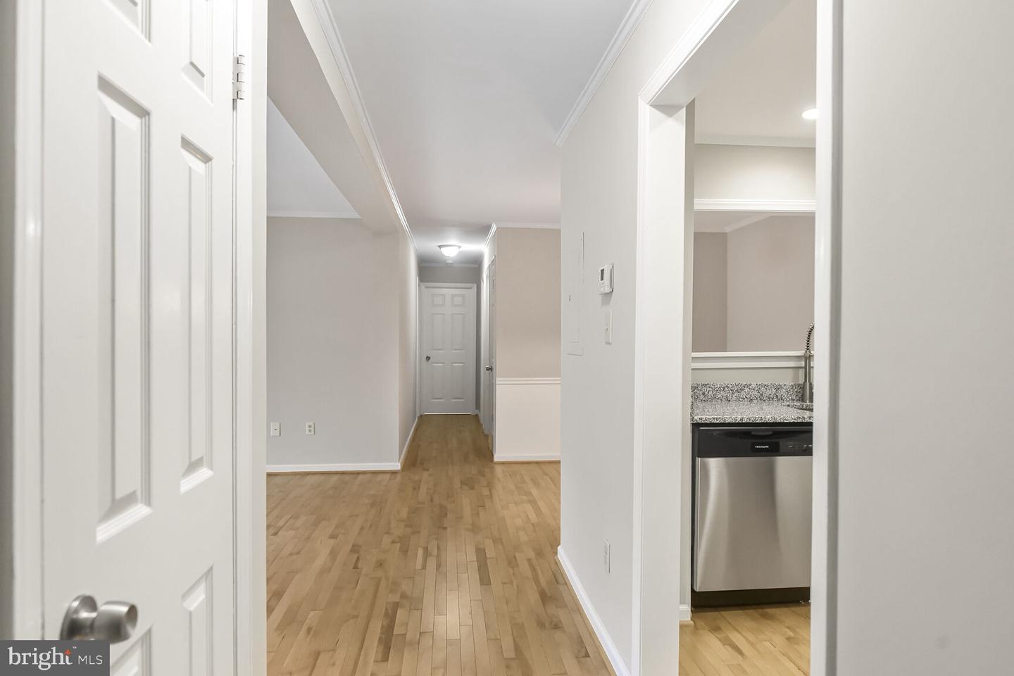 243 LOUDOUN ST SW #F, LEESBURG, Virginia 20175, 2 Bedrooms Bedrooms, ,1 BathroomBathrooms,Residential,For sale,243 LOUDOUN ST SW #F,VALO2096578 MLS # VALO2096578
