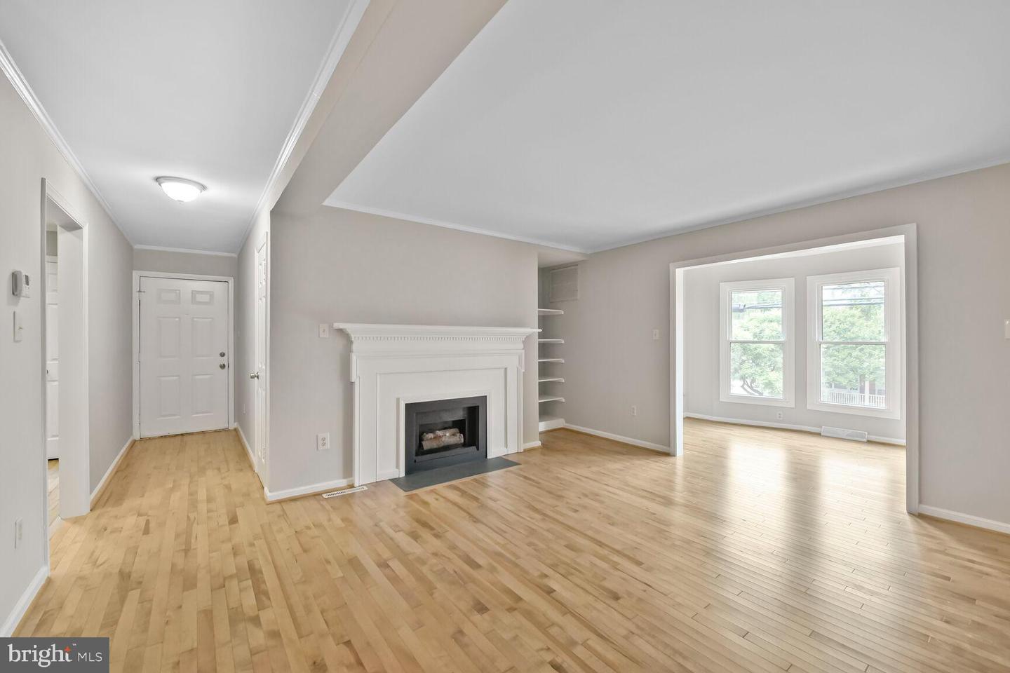 243 LOUDOUN ST SW #F, LEESBURG, Virginia 20175, 2 Bedrooms Bedrooms, ,1 BathroomBathrooms,Residential,For sale,243 LOUDOUN ST SW #F,VALO2096578 MLS # VALO2096578