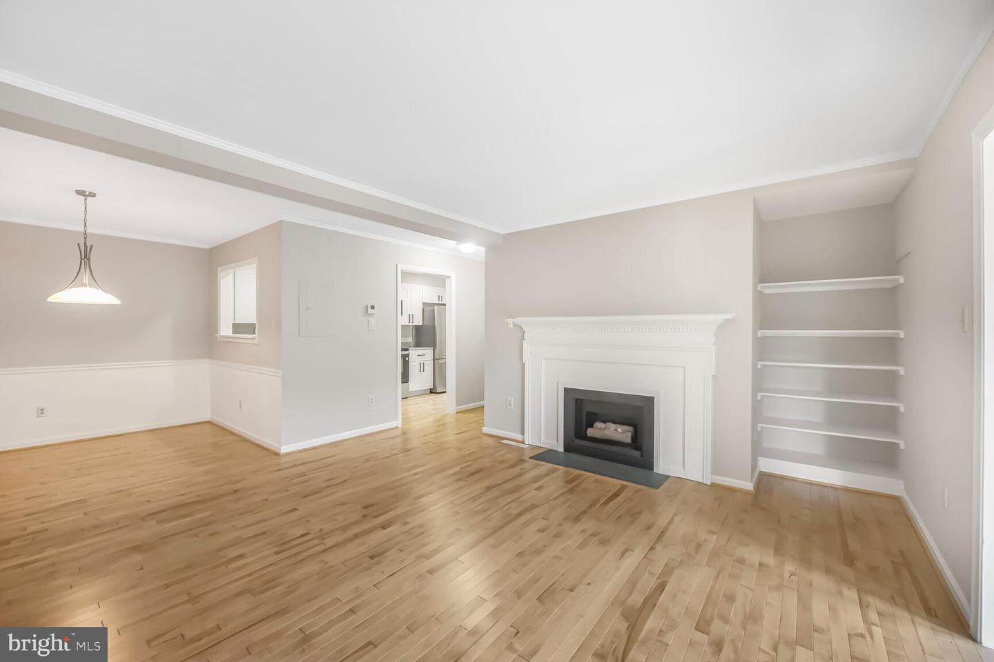 243 LOUDOUN ST SW #F, LEESBURG, Virginia 20175, 2 Bedrooms Bedrooms, ,1 BathroomBathrooms,Residential,For sale,243 LOUDOUN ST SW #F,VALO2096578 MLS # VALO2096578