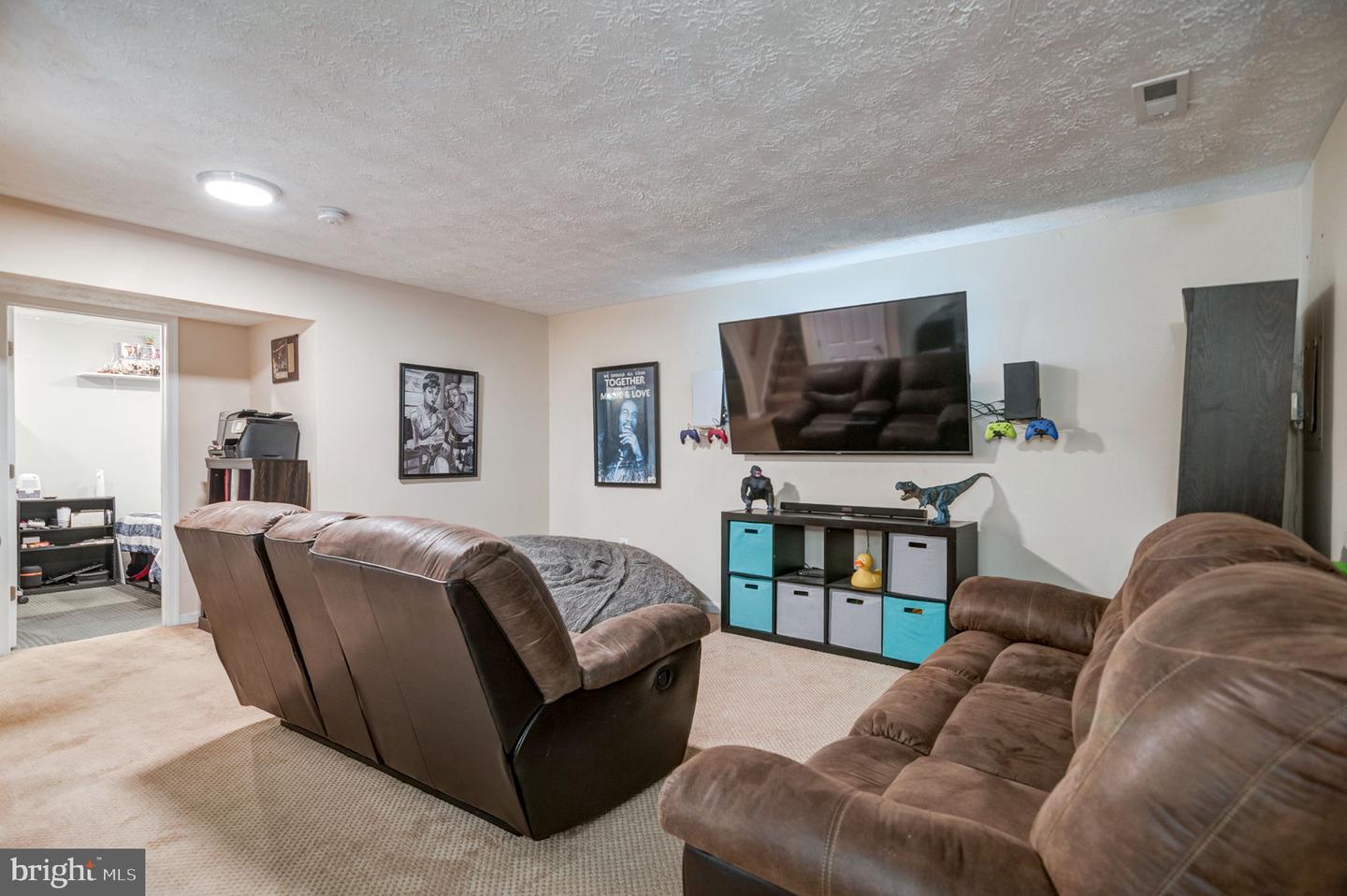 1211 KINGS CREST DR, STAFFORD, Virginia 22554, 4 Bedrooms Bedrooms, 8 Rooms Rooms,2 BathroomsBathrooms,Residential,For sale,1211 KINGS CREST DR,VAST2039054 MLS # VAST2039054