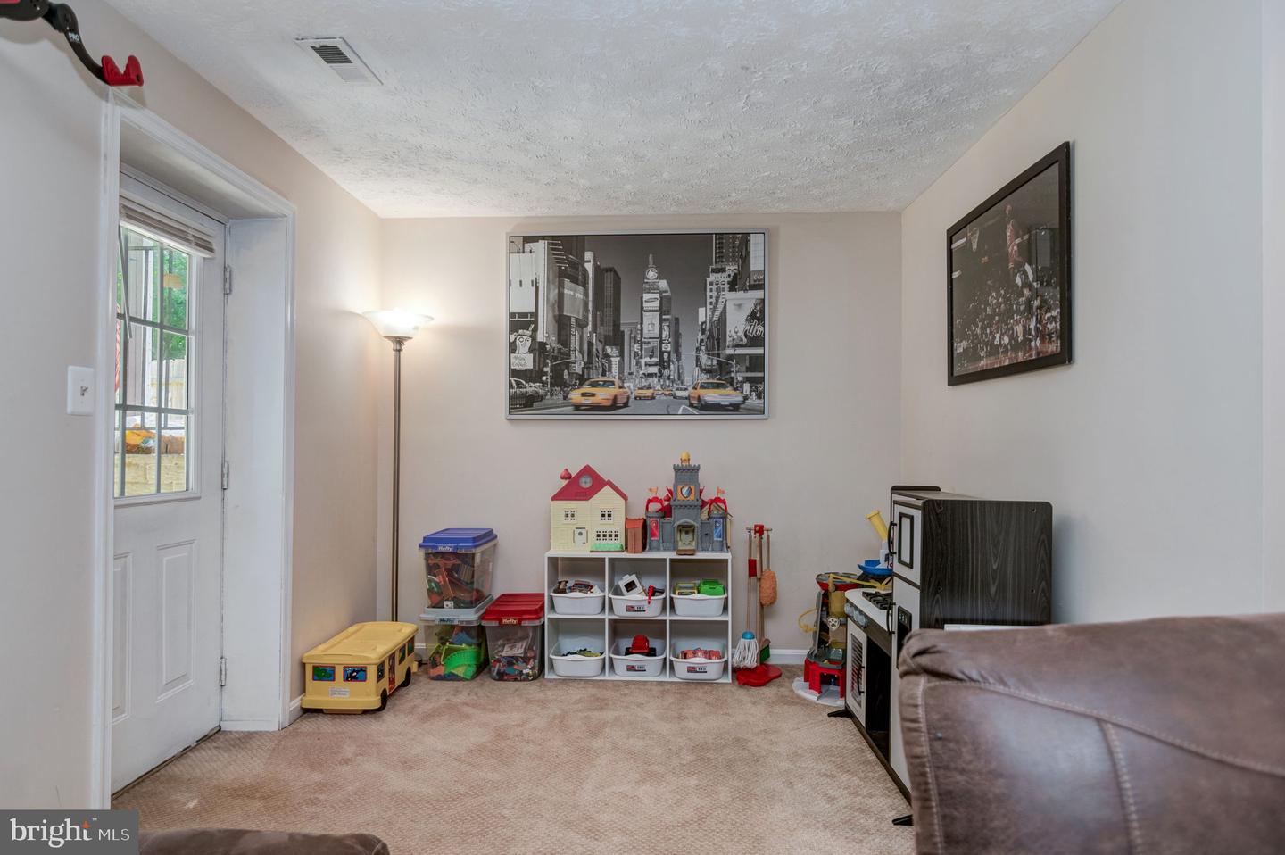 1211 KINGS CREST DR, STAFFORD, Virginia 22554, 4 Bedrooms Bedrooms, 8 Rooms Rooms,2 BathroomsBathrooms,Residential,For sale,1211 KINGS CREST DR,VAST2039054 MLS # VAST2039054