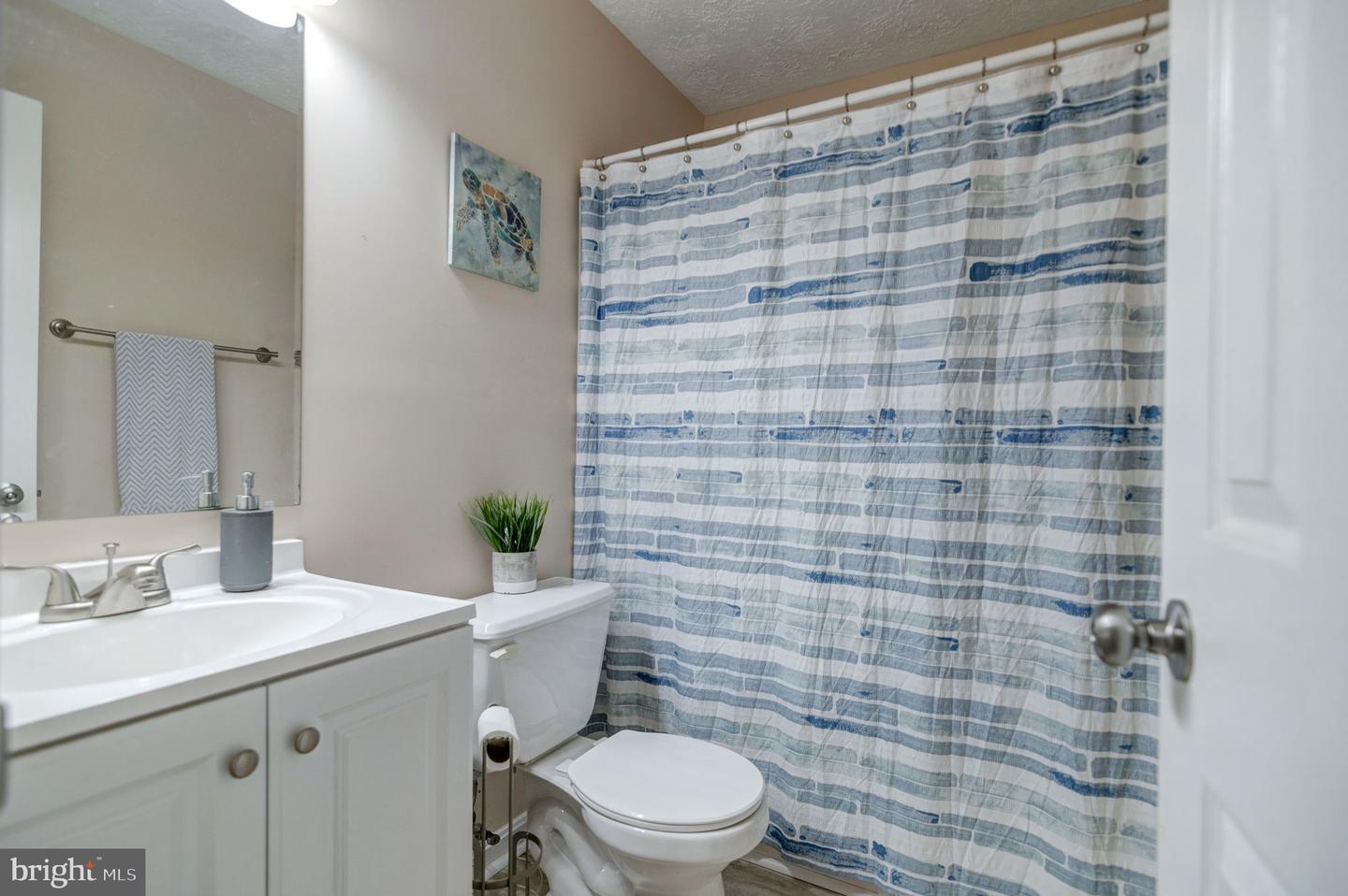 1211 KINGS CREST DR, STAFFORD, Virginia 22554, 4 Bedrooms Bedrooms, 8 Rooms Rooms,2 BathroomsBathrooms,Residential,For sale,1211 KINGS CREST DR,VAST2039054 MLS # VAST2039054
