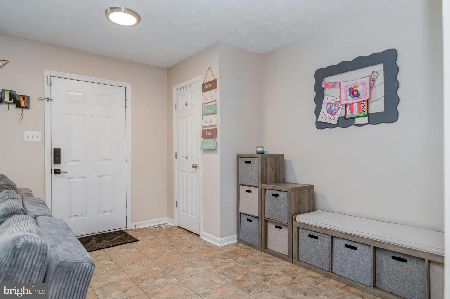 1211 KINGS CREST DR, STAFFORD, Virginia 22554, 4 Bedrooms Bedrooms, 8 Rooms Rooms,2 BathroomsBathrooms,Residential,For sale,1211 KINGS CREST DR,VAST2039054 MLS # VAST2039054