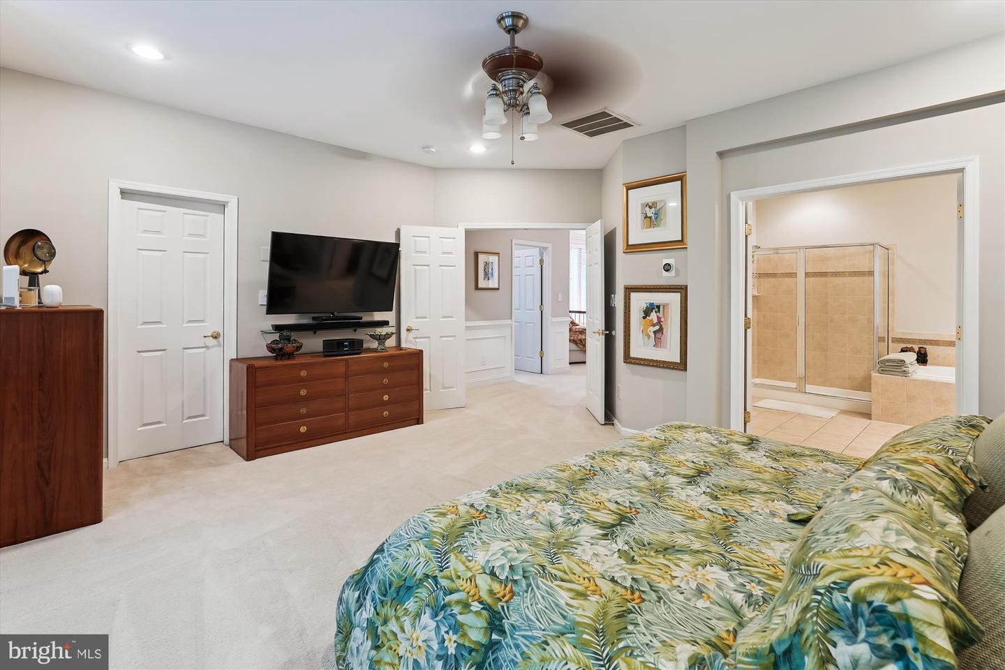 47666 PAULSEN SQ, POTOMAC FALLS, Virginia 20165, 3 Bedrooms Bedrooms, ,3 BathroomsBathrooms,Residential,For sale,47666 PAULSEN SQ,VALO2097898 MLS # VALO2097898