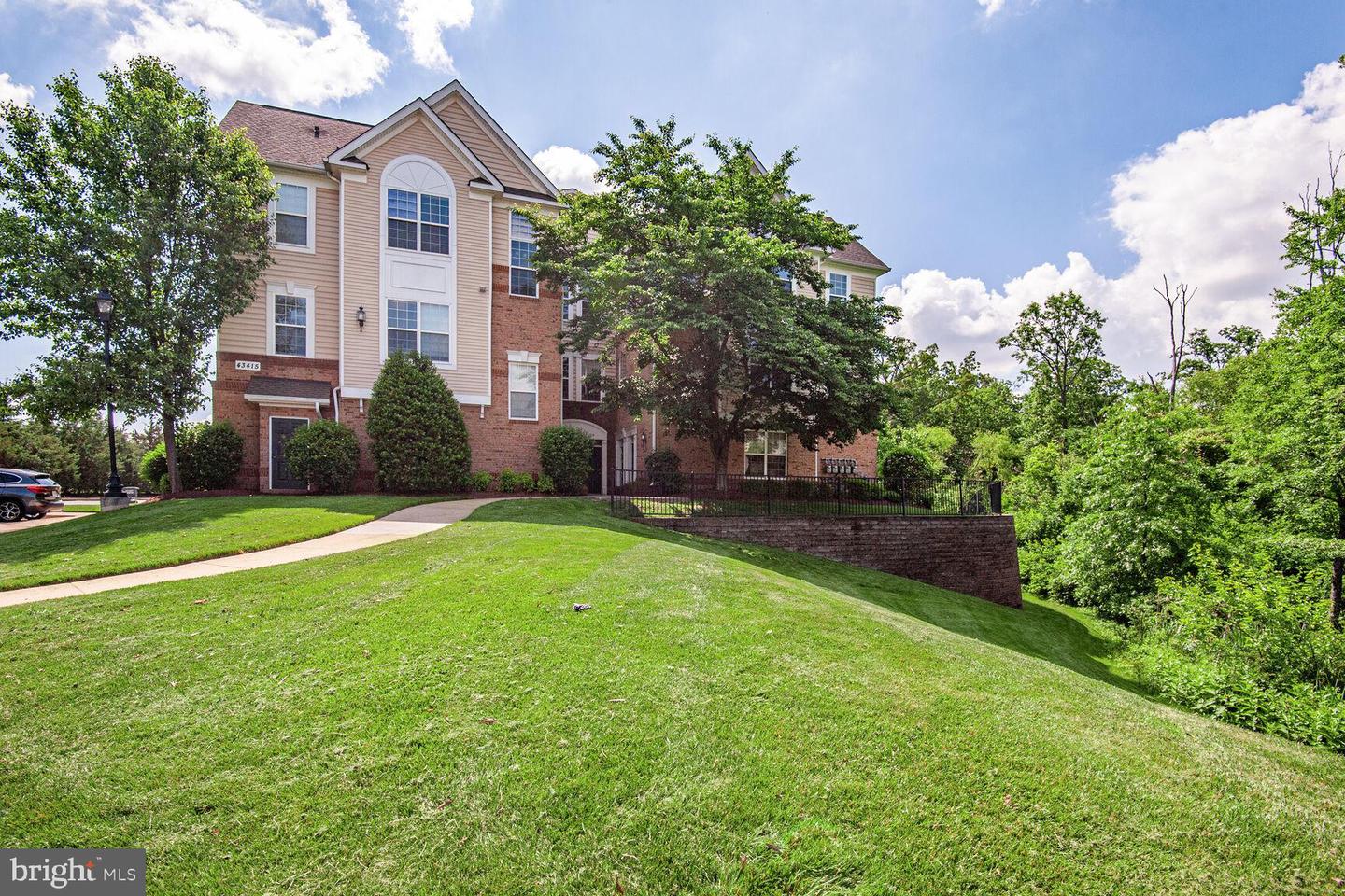 43415 MADISON RENEE TER #120, ASHBURN, Virginia 20147, 2 Bedrooms Bedrooms, ,2 BathroomsBathrooms,Residential,For sale,43415 MADISON RENEE TER #120,VALO2097970 MLS # VALO2097970