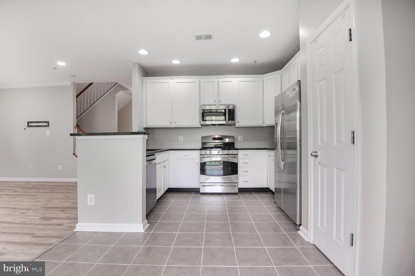 43415 MADISON RENEE TER #120, ASHBURN, Virginia 20147, 2 Bedrooms Bedrooms, ,2 BathroomsBathrooms,Residential,For sale,43415 MADISON RENEE TER #120,VALO2097970 MLS # VALO2097970