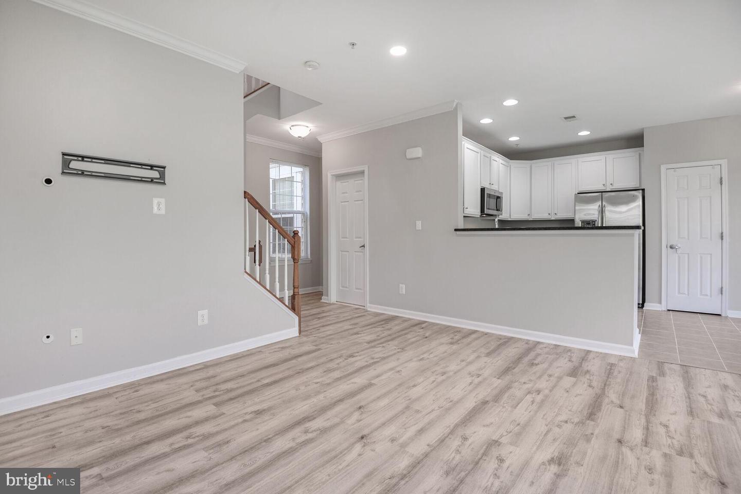 43415 MADISON RENEE TER #120, ASHBURN, Virginia 20147, 2 Bedrooms Bedrooms, ,2 BathroomsBathrooms,Residential,For sale,43415 MADISON RENEE TER #120,VALO2097970 MLS # VALO2097970