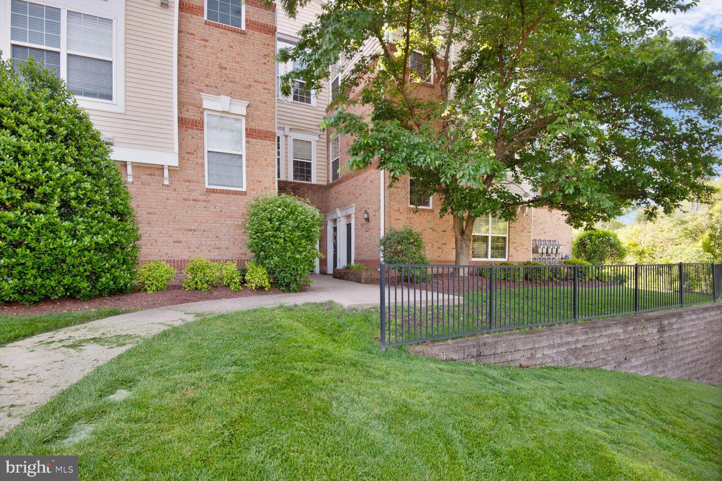 43415 MADISON RENEE TER #120, ASHBURN, Virginia 20147, 2 Bedrooms Bedrooms, ,2 BathroomsBathrooms,Residential,For sale,43415 MADISON RENEE TER #120,VALO2097970 MLS # VALO2097970