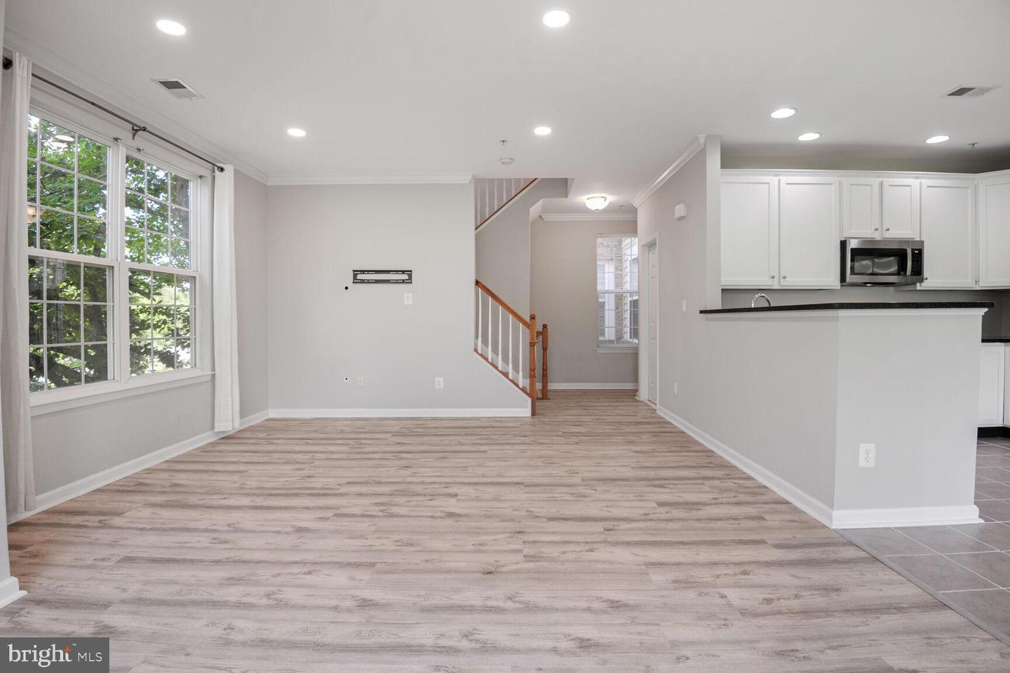 43415 MADISON RENEE TER #120, ASHBURN, Virginia 20147, 2 Bedrooms Bedrooms, ,2 BathroomsBathrooms,Residential,For sale,43415 MADISON RENEE TER #120,VALO2097970 MLS # VALO2097970
