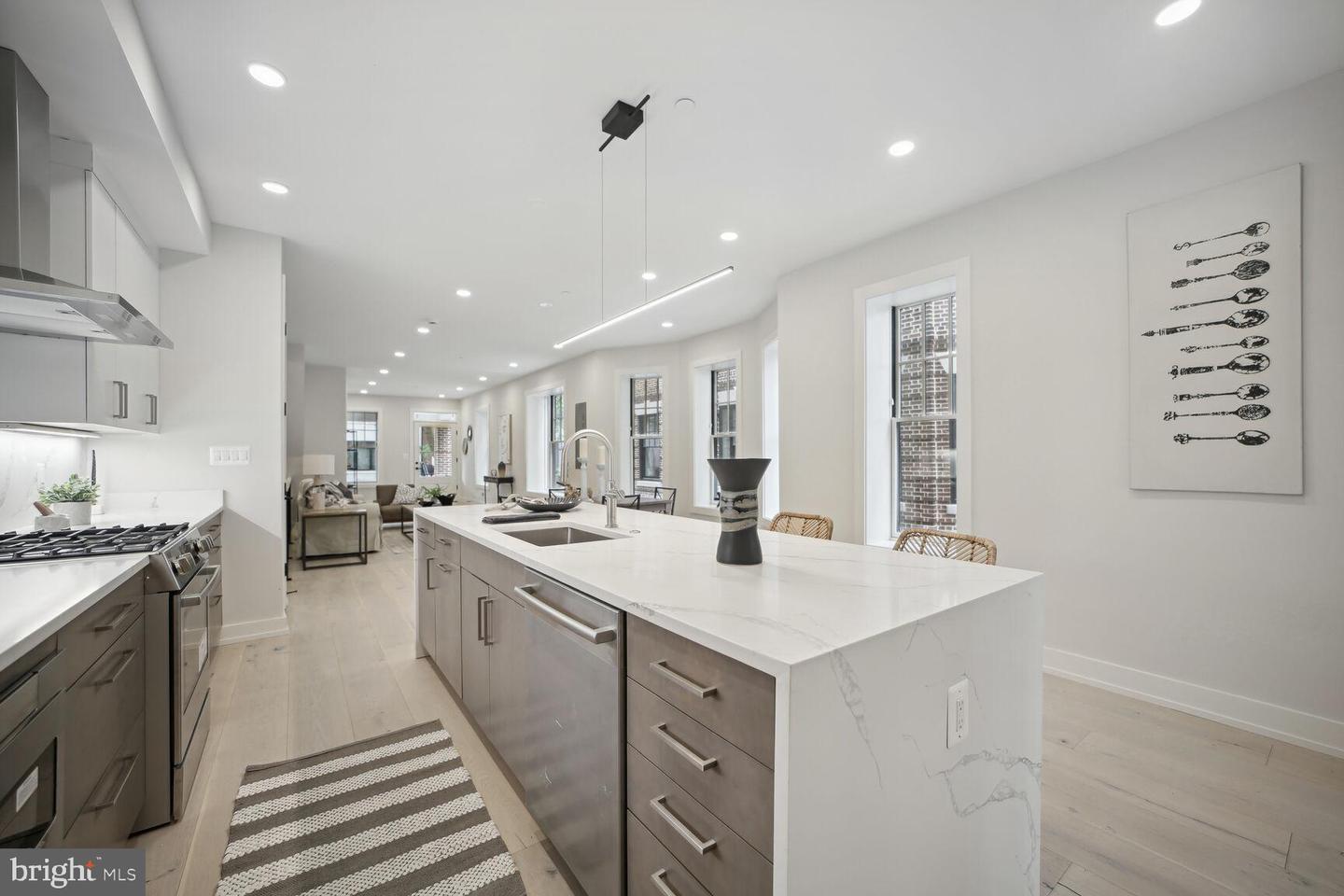 1744 LANIER PL NW #1, WASHINGTON, District Of Columbia 20009, 4 Bedrooms Bedrooms, ,4 BathroomsBathrooms,Residential,For sale,1744 LANIER PL NW #1,DCDC2203378 MLS # DCDC2203378