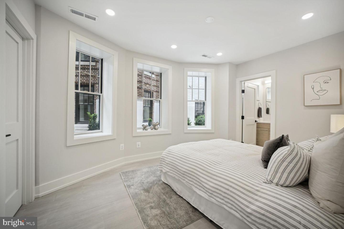 1744 LANIER PL NW #1, WASHINGTON, District Of Columbia 20009, 4 Bedrooms Bedrooms, ,4 BathroomsBathrooms,Residential,For sale,1744 LANIER PL NW #1,DCDC2203378 MLS # DCDC2203378