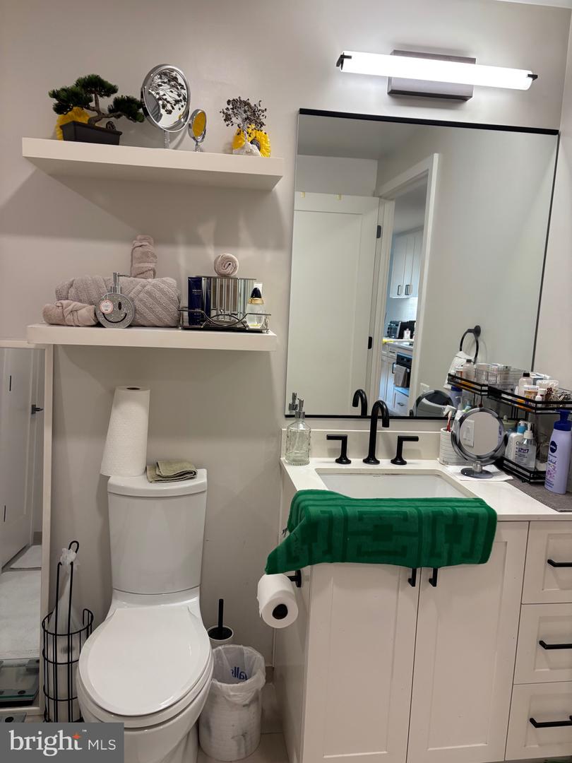 1211 VAN ST SE #310, WASHINGTON, District Of Columbia 20003, 1 Bedroom Bedrooms, ,1 BathroomBathrooms,Residential,For sale,1211 VAN ST SE #310,DCDC2203574 MLS # DCDC2203574