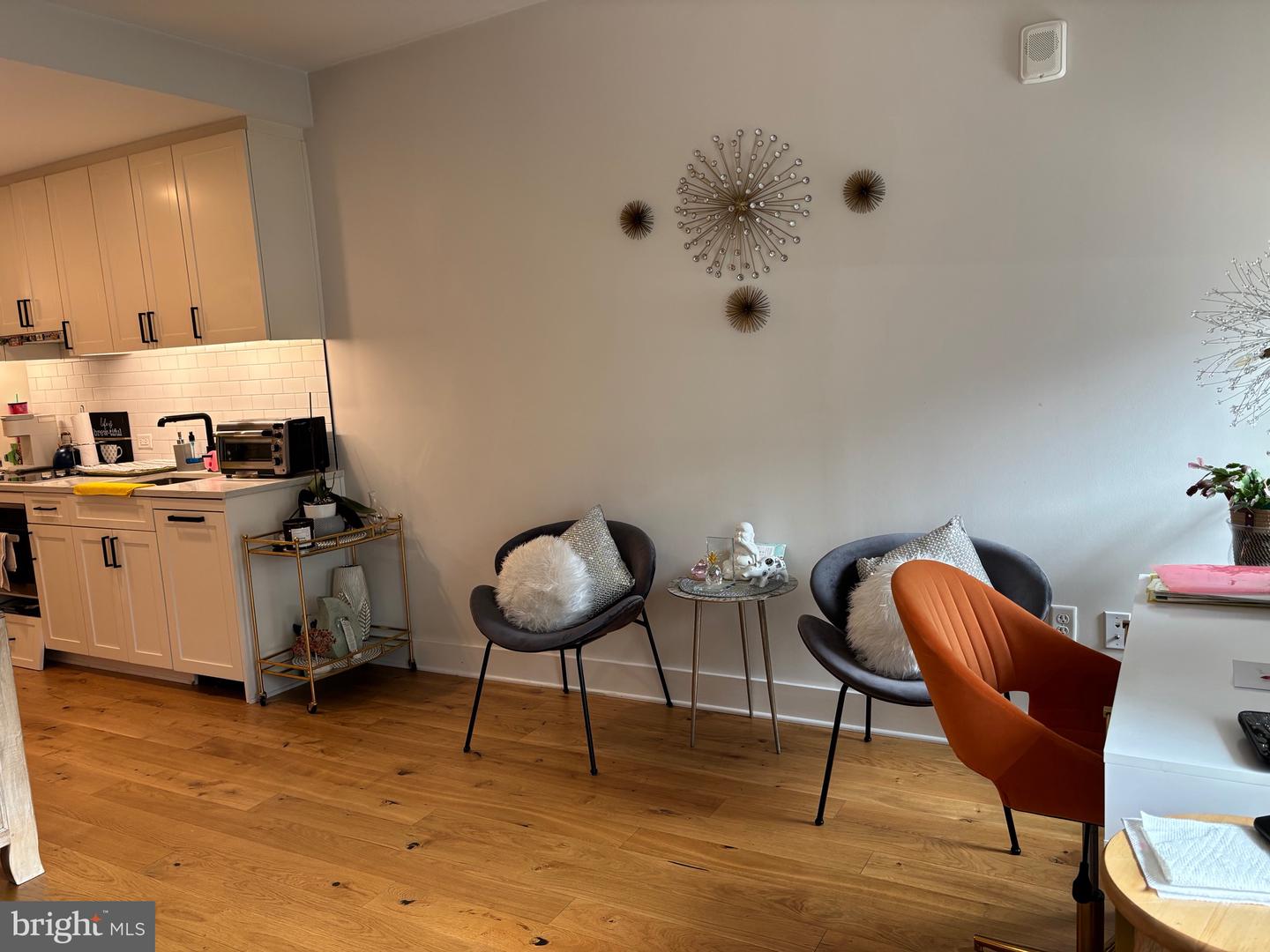 1211 VAN ST SE #310, WASHINGTON, District Of Columbia 20003, 1 Bedroom Bedrooms, ,1 BathroomBathrooms,Residential,For sale,1211 VAN ST SE #310,DCDC2203574 MLS # DCDC2203574