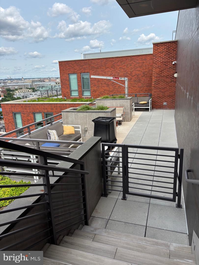 1211 VAN ST SE #310, WASHINGTON, District Of Columbia 20003, 1 Bedroom Bedrooms, ,1 BathroomBathrooms,Residential,For sale,1211 VAN ST SE #310,DCDC2203574 MLS # DCDC2203574