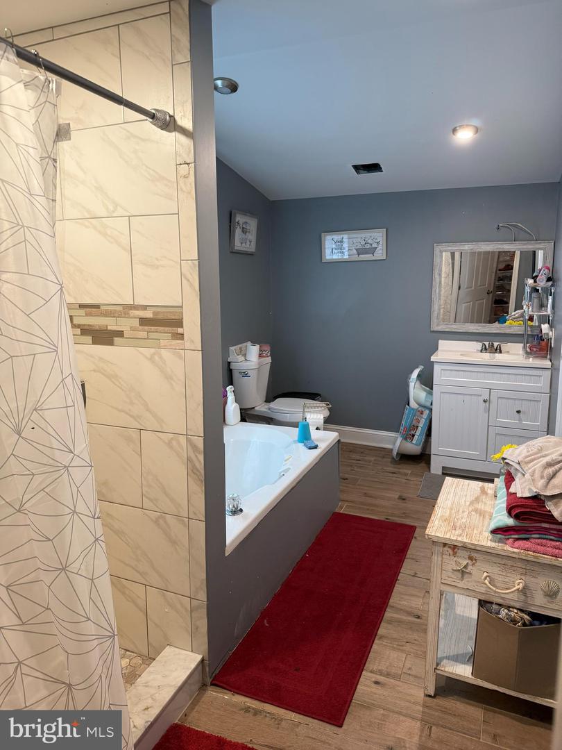1817 SLATE MILL BRANCH RD, CHARLOTTESVILLE, Virginia 22903, 3 Bedrooms Bedrooms, ,3 BathroomsBathrooms,Residential,For sale,1817 SLATE MILL BRANCH RD,VAAB2000920 MLS # VAAB2000920