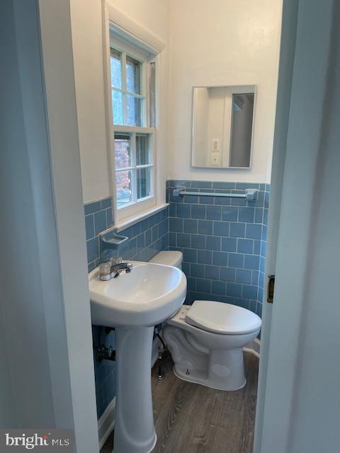 112 BLUE RIDGE ST, WARRENTON, Virginia 20186, 6 Bedrooms Bedrooms, ,3 BathroomsBathrooms,Residential,112 BLUE RIDGE ST,VAFQ2016814 MLS # VAFQ2016814