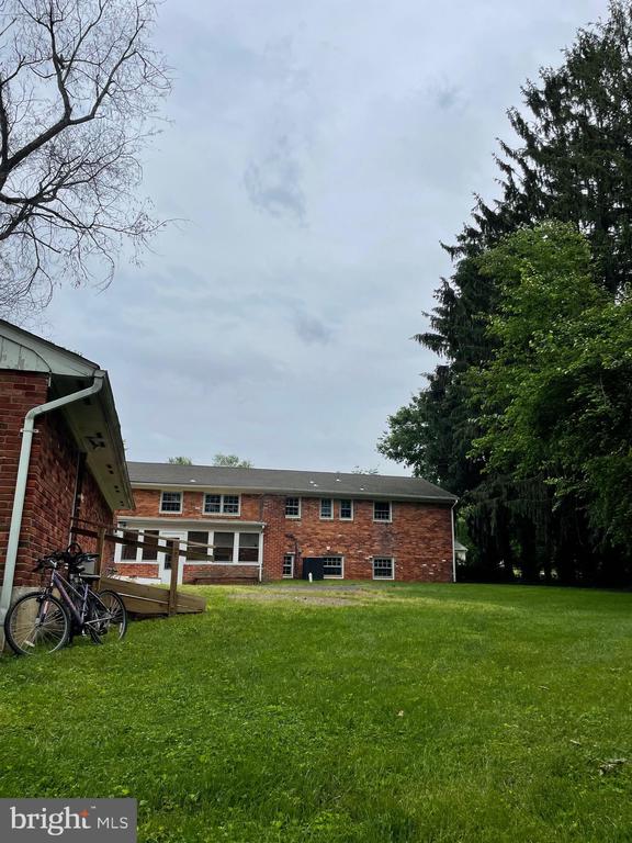 112 BLUE RIDGE ST, WARRENTON, Virginia 20186, 6 Bedrooms Bedrooms, ,3 BathroomsBathrooms,Residential,112 BLUE RIDGE ST,VAFQ2016814 MLS # VAFQ2016814