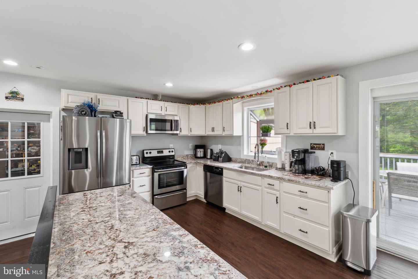 8412 IMPALLA DR, MANASSAS, Virginia 20110, 4 Bedrooms Bedrooms, ,5 BathroomsBathrooms,Residential,For sale,8412 IMPALLA DR,VAPW2091770 MLS # VAPW2091770