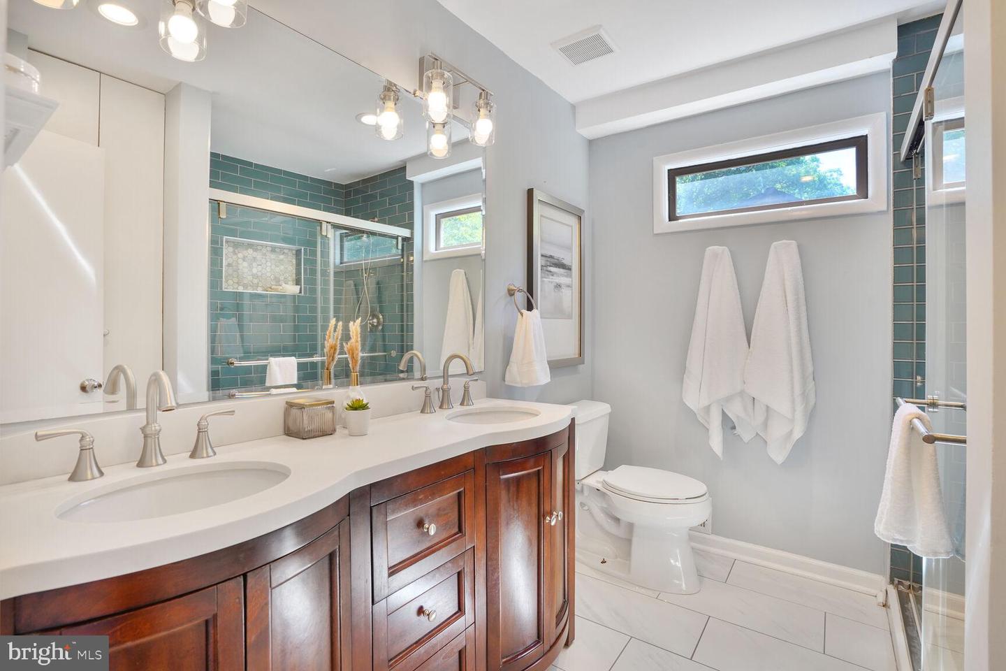 5341 BLACK OAK DR, FAIRFAX, Virginia 22032, 4 Bedrooms Bedrooms, ,2 BathroomsBathrooms,Residential,For sale,5341 BLACK OAK DR,VAFX2238782 MLS # VAFX2238782