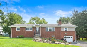 7703 HURON DR, GAINESVILLE, Virginia 20155, 4 Bedrooms Bedrooms, ,3 BathroomsBathrooms,Residential,For sale,7703 HURON DR,VAPW2094082 MLS # VAPW2094082