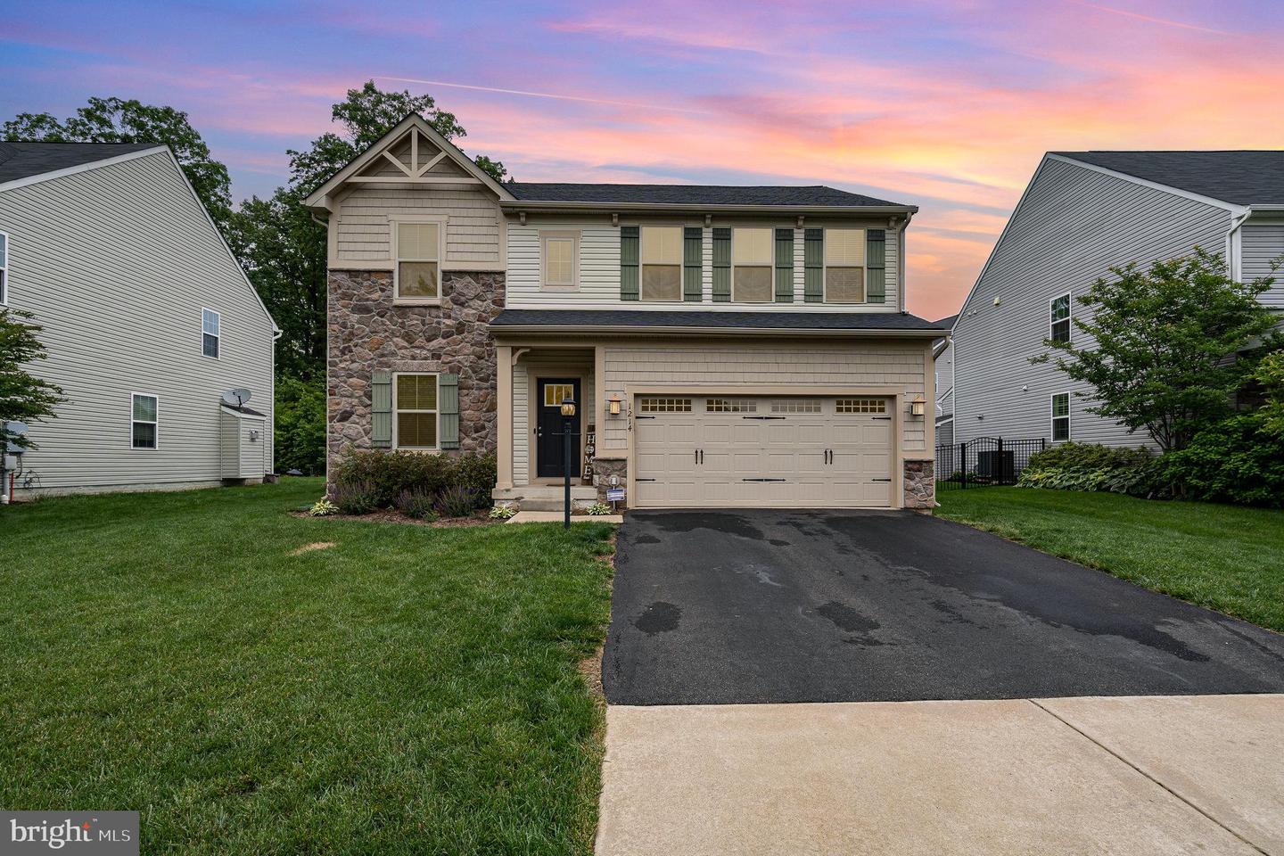 1214 BRITTLE RIDGE RD, WARRENTON, Virginia 20187, 4 Bedrooms Bedrooms, ,3 BathroomsBathrooms,Residential,For sale,1214 BRITTLE RIDGE RD,VAFQ2016564 MLS # VAFQ2016564