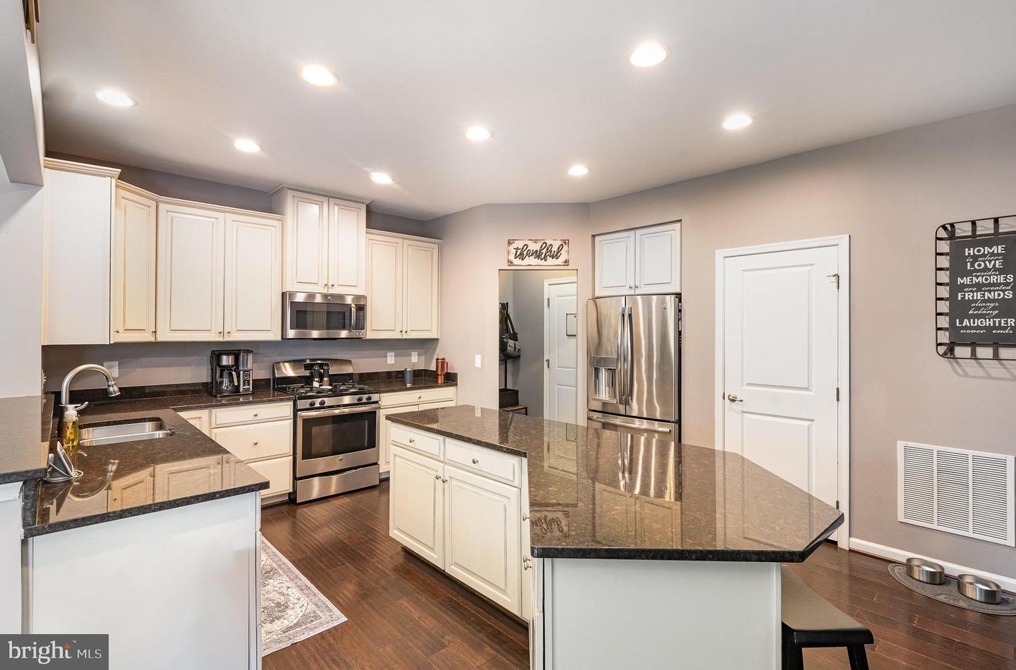 1214 BRITTLE RIDGE RD, WARRENTON, Virginia 20187, 4 Bedrooms Bedrooms, ,3 BathroomsBathrooms,Residential,For sale,1214 BRITTLE RIDGE RD,VAFQ2016564 MLS # VAFQ2016564