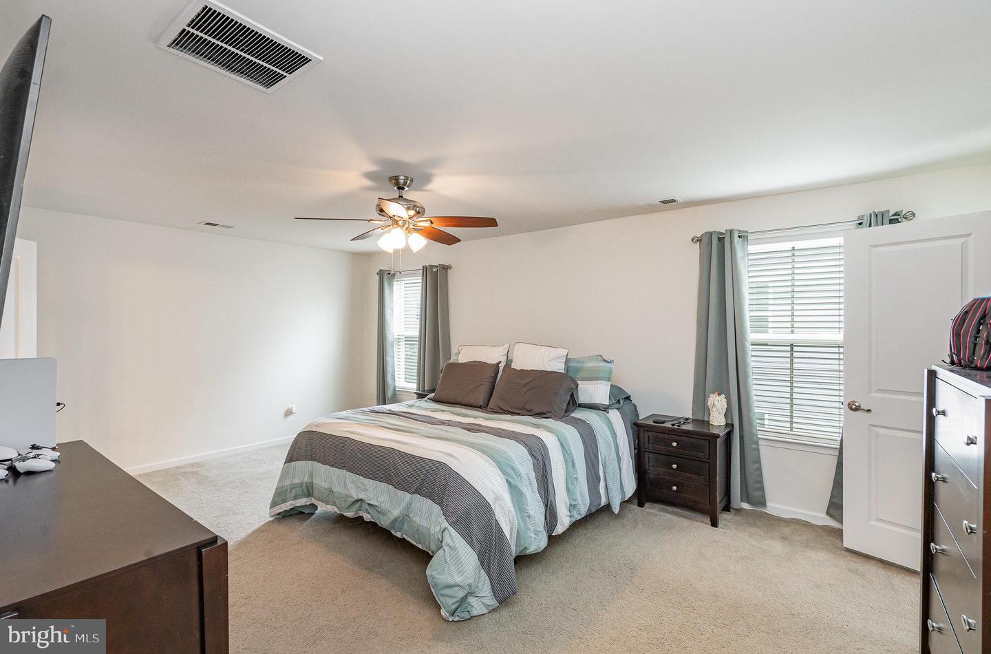 1214 BRITTLE RIDGE RD, WARRENTON, Virginia 20187, 4 Bedrooms Bedrooms, ,3 BathroomsBathrooms,Residential,For sale,1214 BRITTLE RIDGE RD,VAFQ2016564 MLS # VAFQ2016564