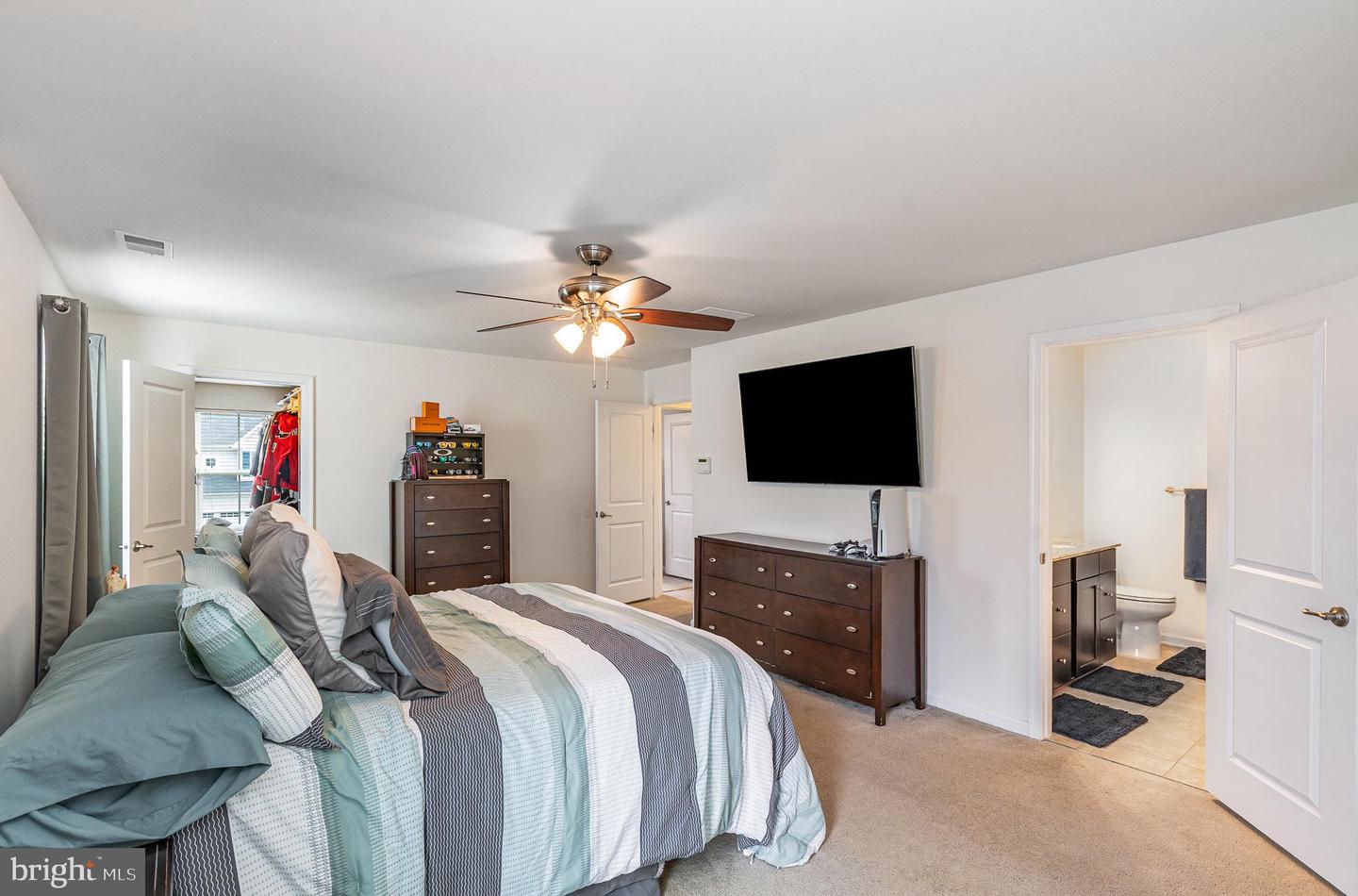 1214 BRITTLE RIDGE RD, WARRENTON, Virginia 20187, 4 Bedrooms Bedrooms, ,3 BathroomsBathrooms,Residential,For sale,1214 BRITTLE RIDGE RD,VAFQ2016564 MLS # VAFQ2016564