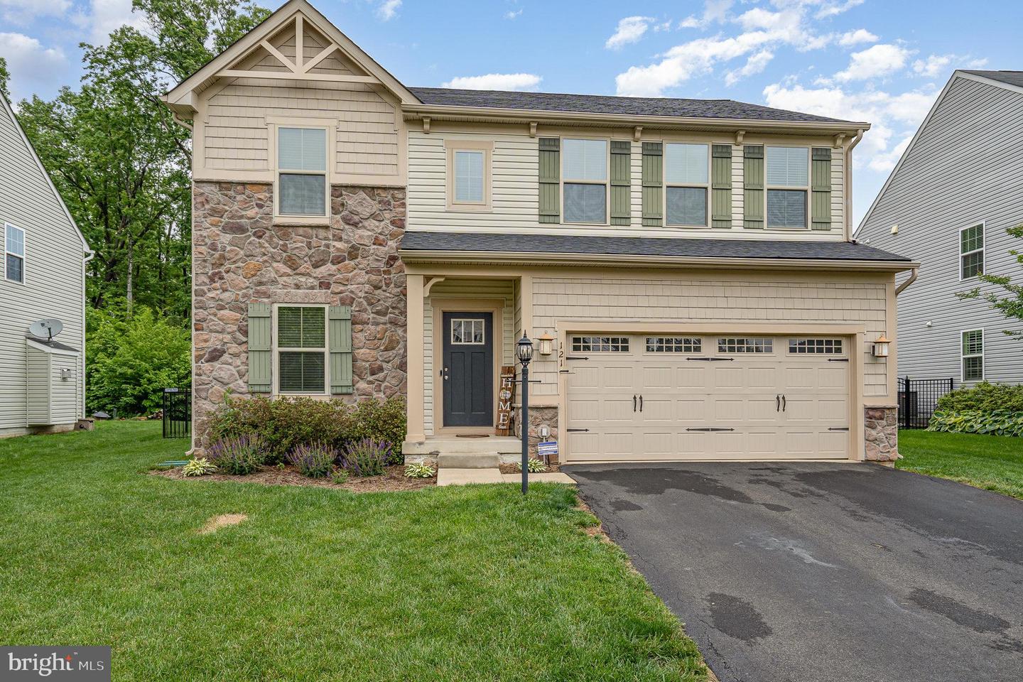 1214 BRITTLE RIDGE RD, WARRENTON, Virginia 20187, 4 Bedrooms Bedrooms, ,3 BathroomsBathrooms,Residential,For sale,1214 BRITTLE RIDGE RD,VAFQ2016564 MLS # VAFQ2016564