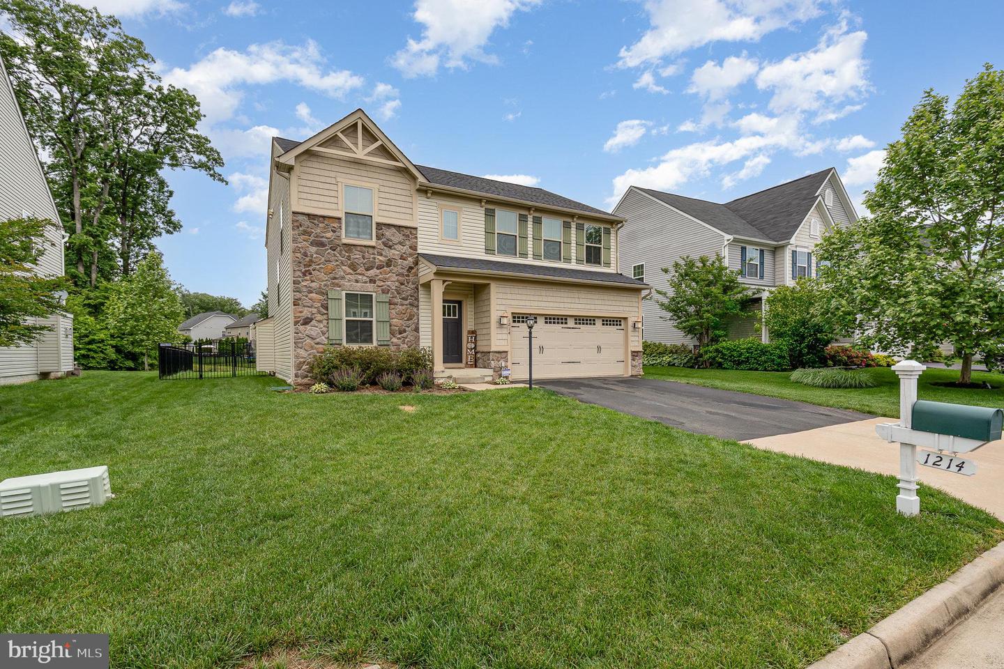 1214 BRITTLE RIDGE RD, WARRENTON, Virginia 20187, 4 Bedrooms Bedrooms, ,3 BathroomsBathrooms,Residential,For sale,1214 BRITTLE RIDGE RD,VAFQ2016564 MLS # VAFQ2016564