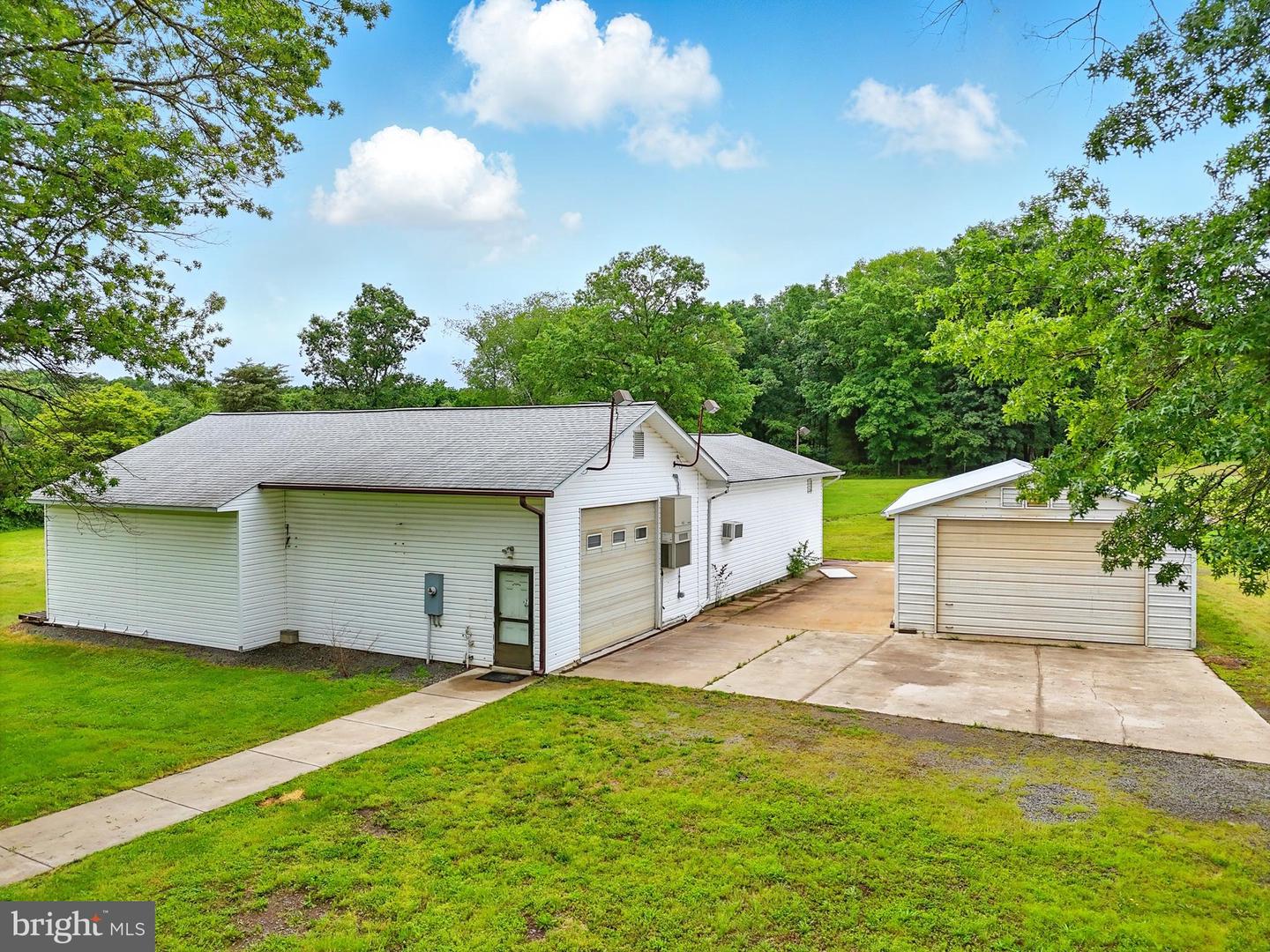 8534 BURWELL RD, CATLETT, Virginia 20119, 2 Bedrooms Bedrooms, ,1 BathroomBathrooms,Residential,For sale,8534 BURWELL RD,VAFQ2016630 MLS # VAFQ2016630