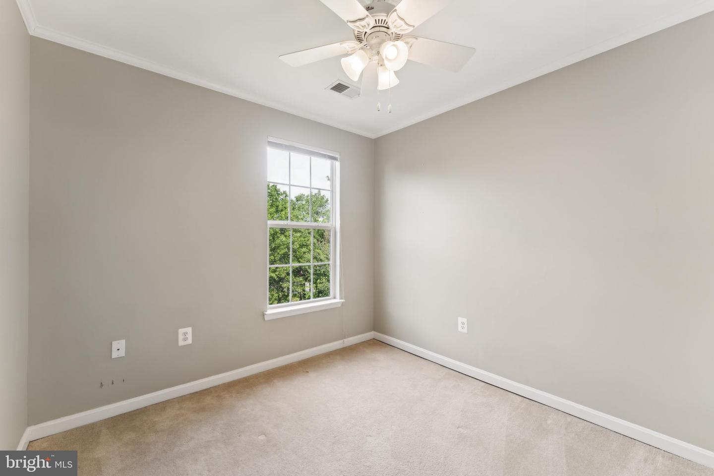 35934 NEWBERRY CROSSING PL, ROUND HILL, Virginia 20141, 4 Bedrooms Bedrooms, ,2 BathroomsBathrooms,Residential,For sale,35934 NEWBERRY CROSSING PL,VALO2096346 MLS # VALO2096346