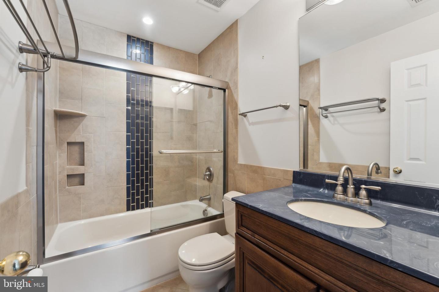 35934 NEWBERRY CROSSING PL, ROUND HILL, Virginia 20141, 4 Bedrooms Bedrooms, ,2 BathroomsBathrooms,Residential,For sale,35934 NEWBERRY CROSSING PL,VALO2096346 MLS # VALO2096346