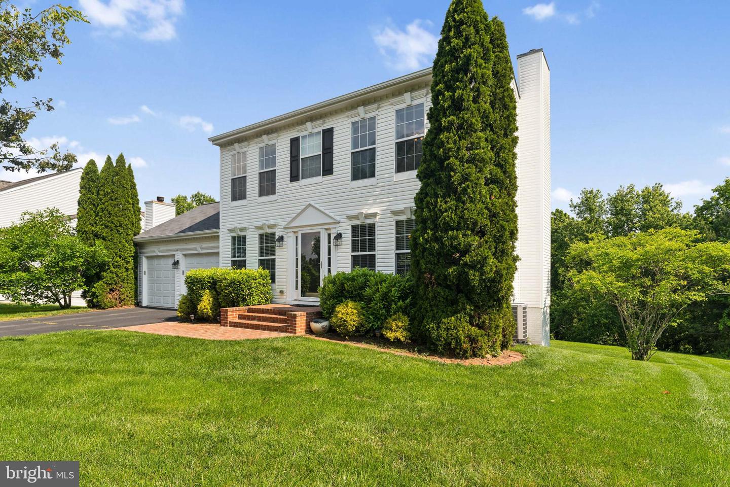 35934 NEWBERRY CROSSING PL, ROUND HILL, Virginia 20141, 4 Bedrooms Bedrooms, ,2 BathroomsBathrooms,Residential,For sale,35934 NEWBERRY CROSSING PL,VALO2096346 MLS # VALO2096346