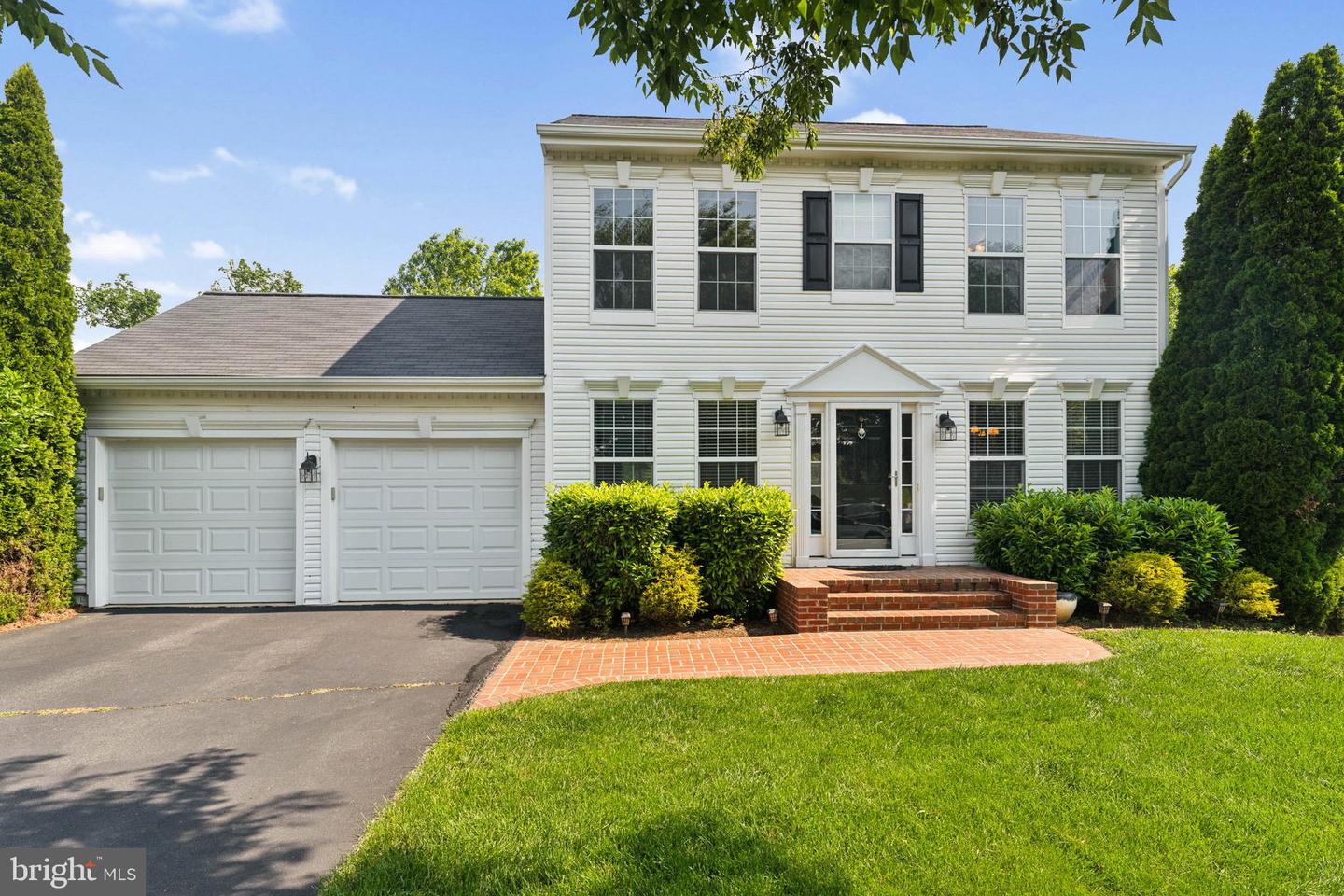 35934 NEWBERRY CROSSING PL, ROUND HILL, Virginia 20141, 4 Bedrooms Bedrooms, ,2 BathroomsBathrooms,Residential,For sale,35934 NEWBERRY CROSSING PL,VALO2096346 MLS # VALO2096346
